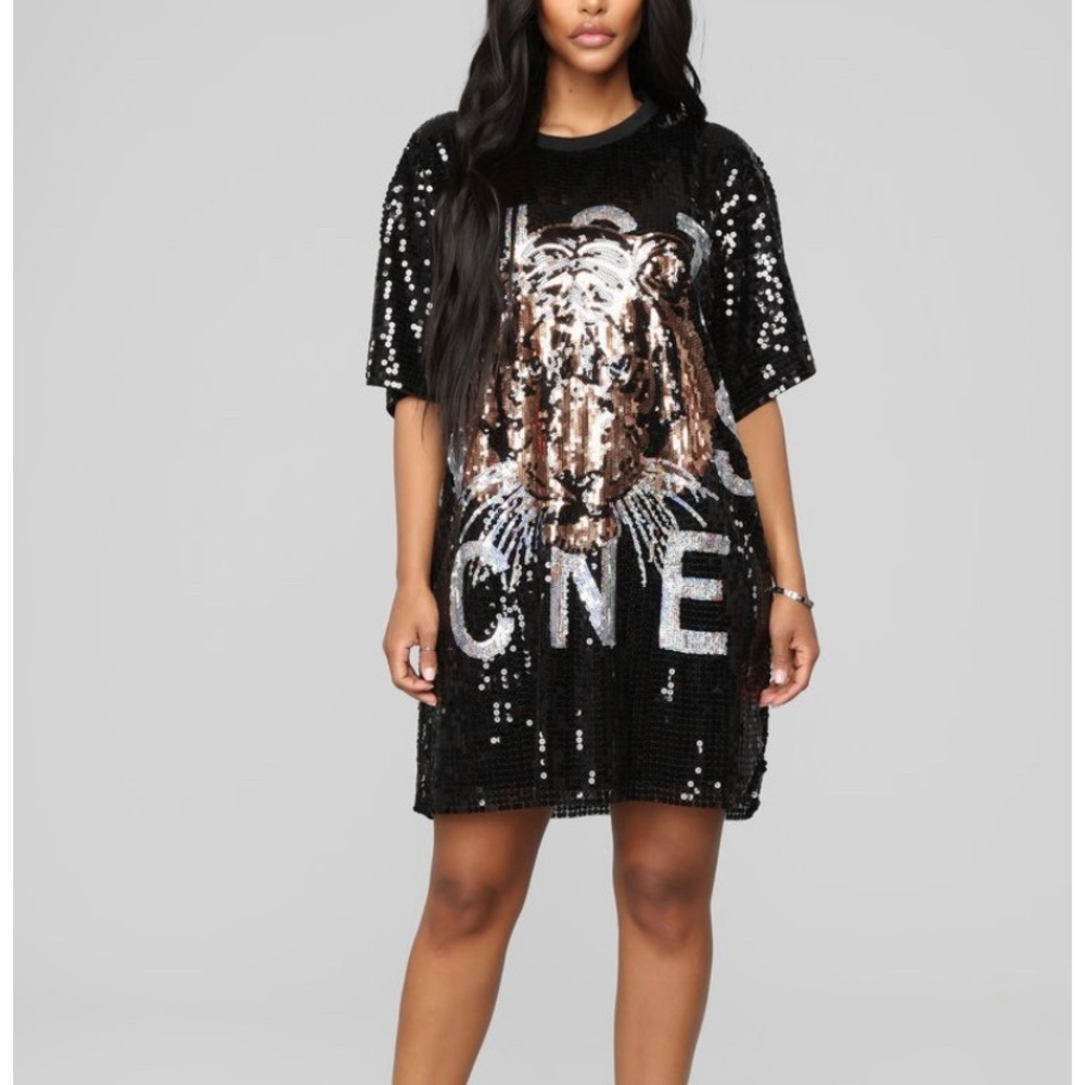 Sequin shirt dress NWT size Medium